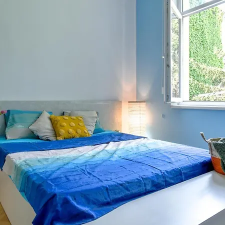 Artistic Tranquility With Unbeatable Location *